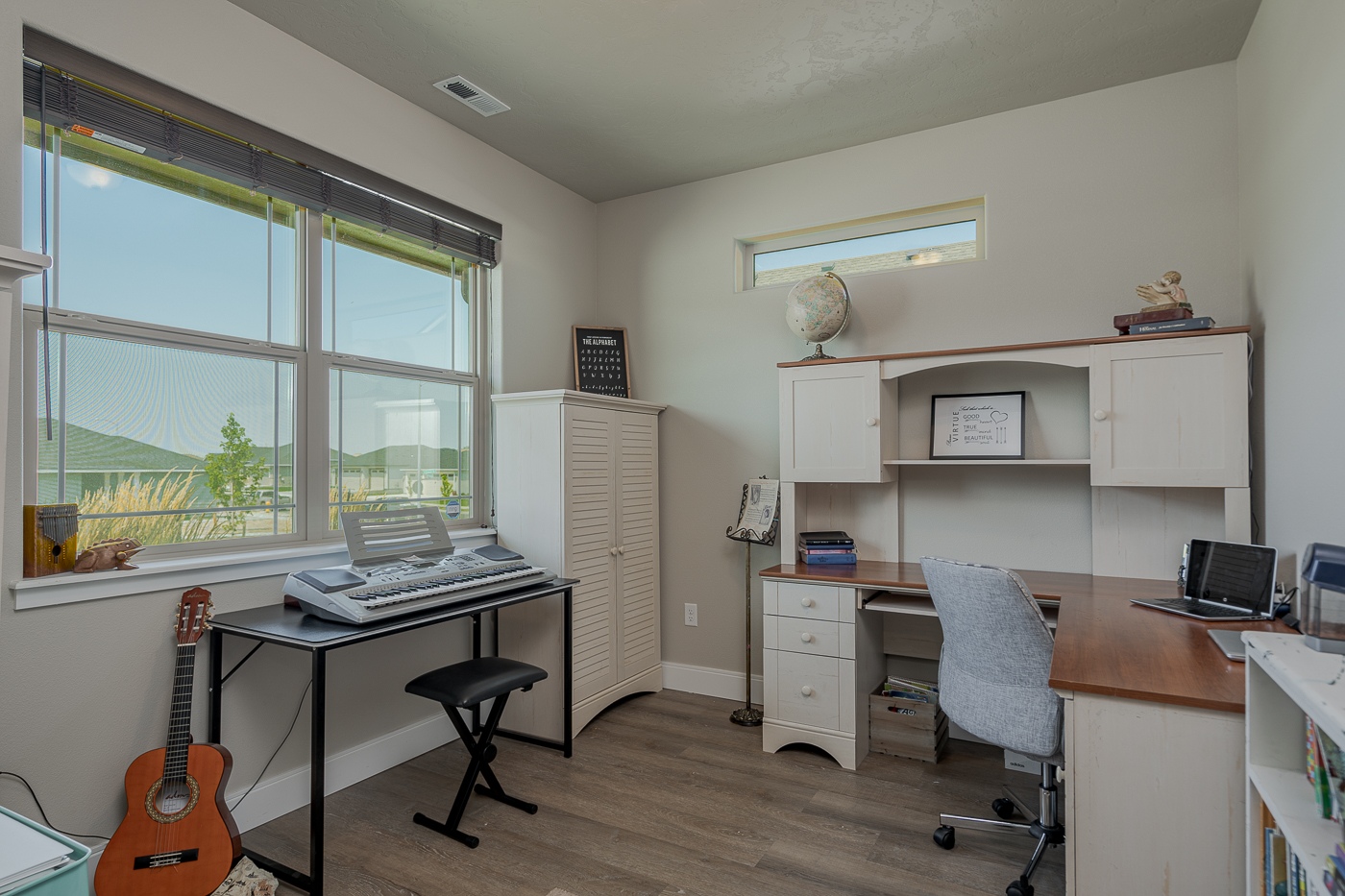B8-office